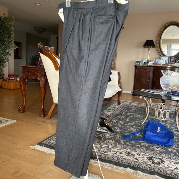 Lamberti Italy Grey Suit Jacket and Pants - Picture 5 of 6